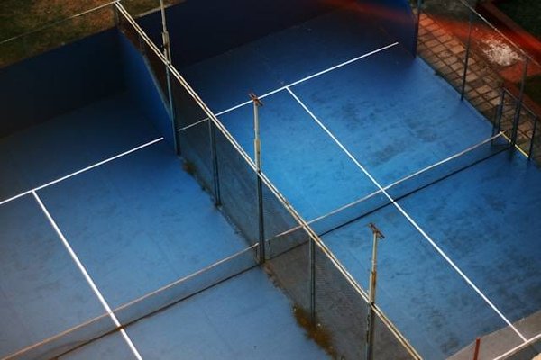 Découvrez les meilleurs terrains de padel en Ardèche